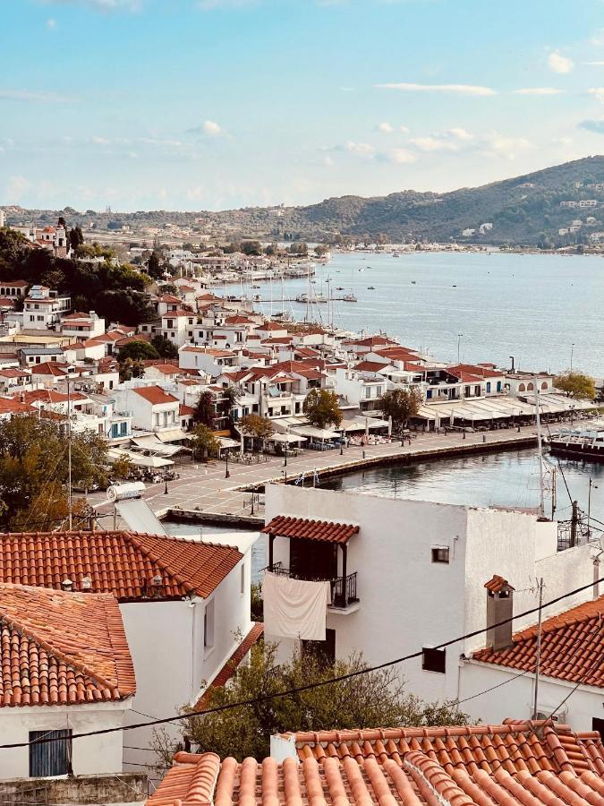 Mare Gaia * Skiathos Town